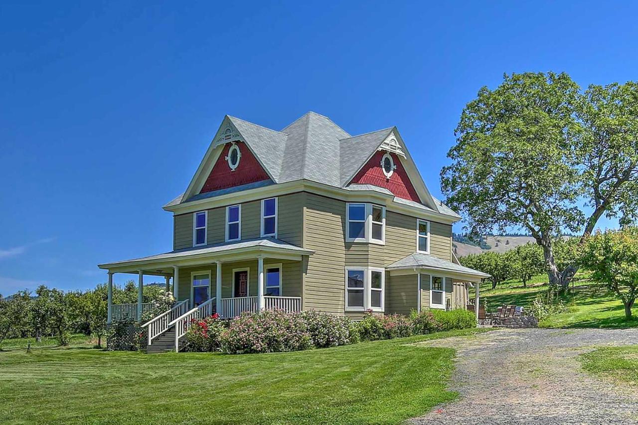 Storybook Glade Historical Homestead With Views! Hood River Exterior foto